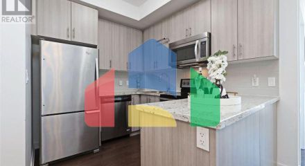 Residential - Single Family Home - Toronto, Canada - Canada