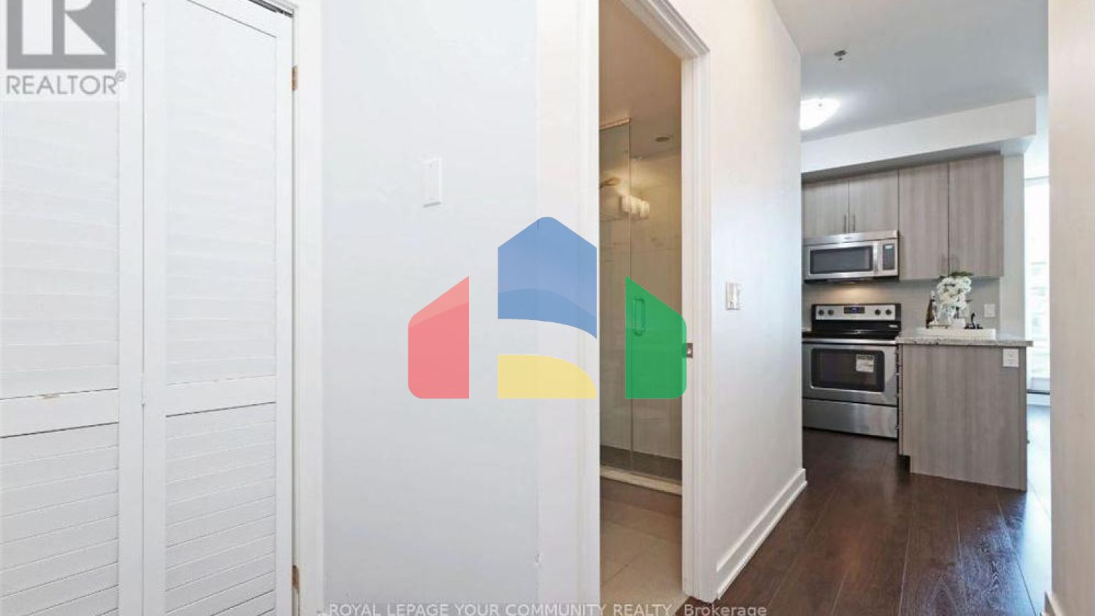 Residential - Single Family Home - Toronto, Canada - Canada