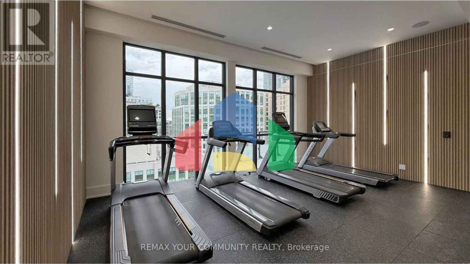 Residential - Single Family Home - Toronto, Canada - Canada