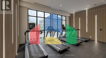 Residential - Single Family Home - Toronto, Canada - Canada