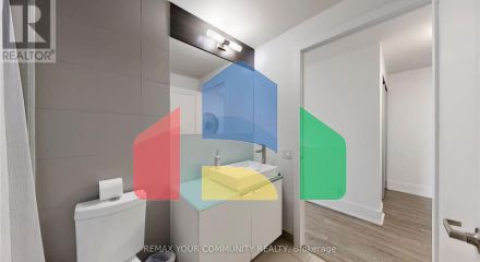 Residential - Single Family Home - Toronto, Canada - Canada