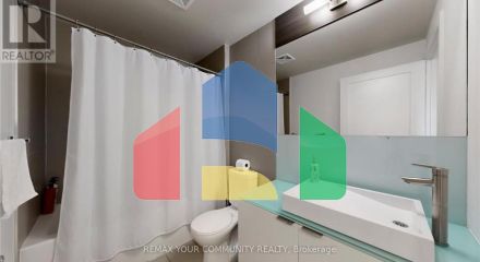 Residential - Single Family Home - Toronto, Canada - Canada