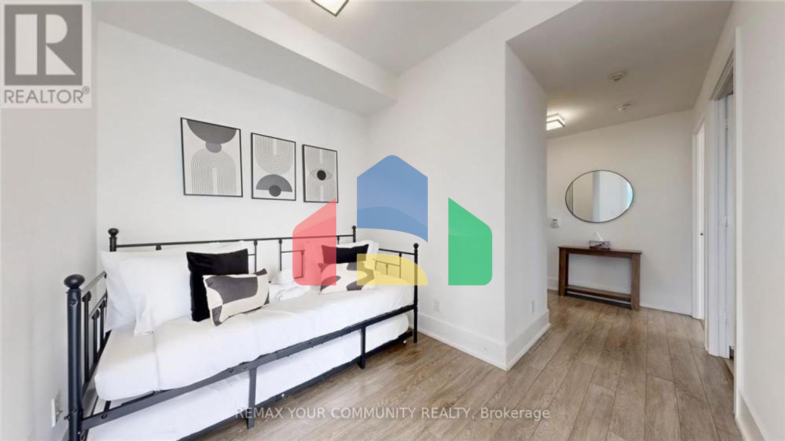 Residential - Single Family Home - Toronto, Canada - Canada