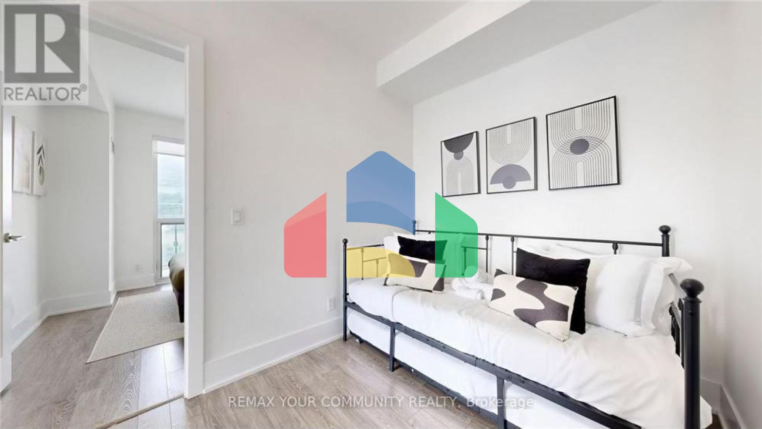 Residential - Single Family Home - Toronto, Canada - Canada