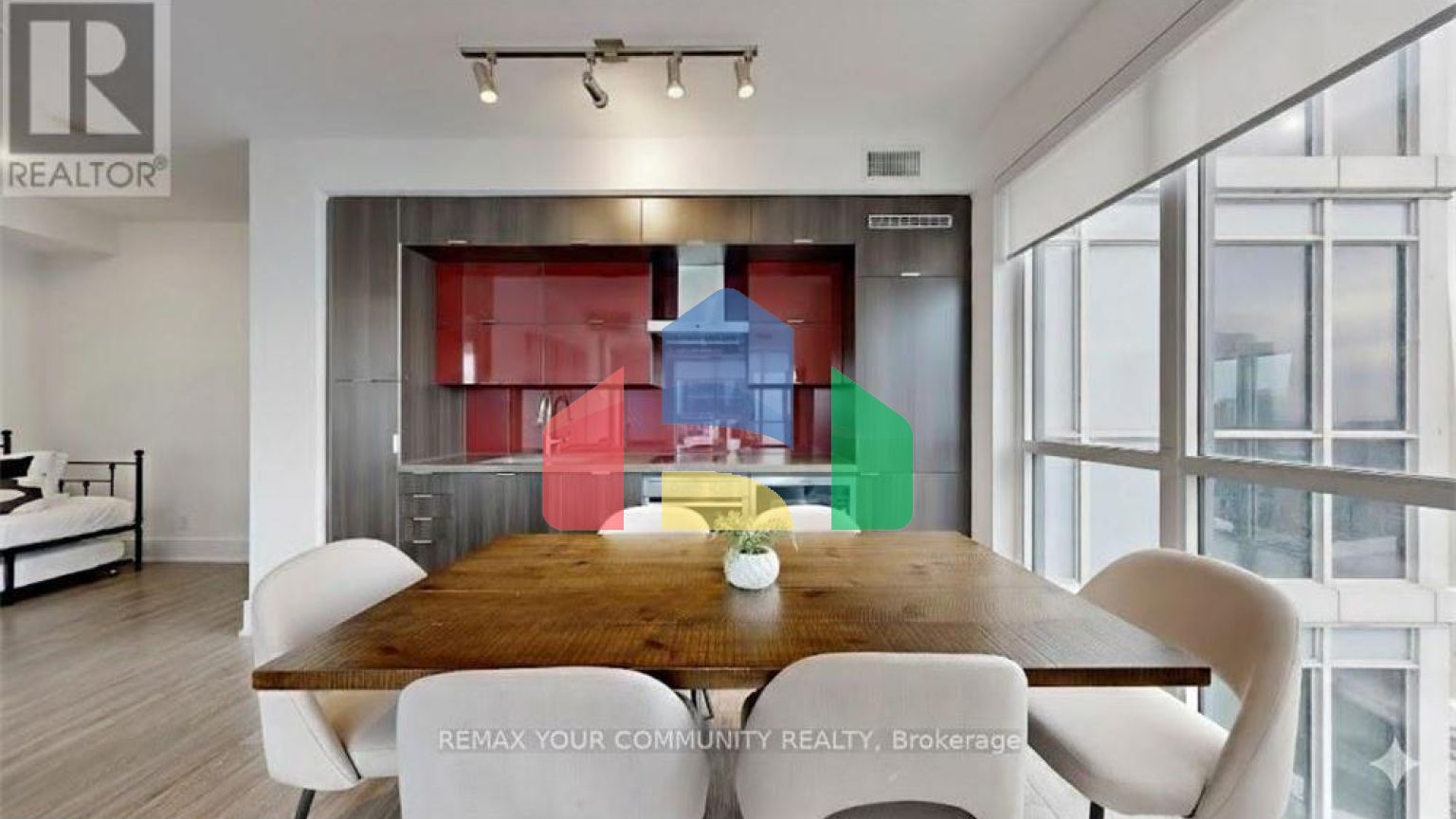 Residential - Single Family Home - Toronto, Canada - Canada