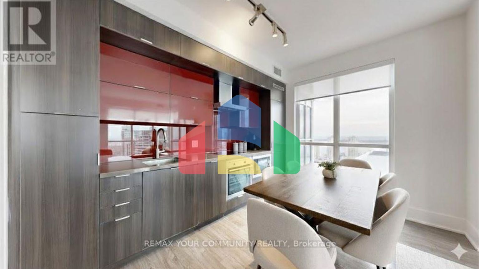 Residential - Single Family Home - Toronto, Canada - Canada