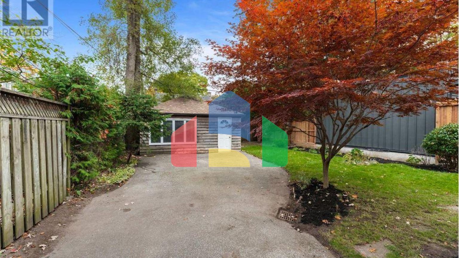 Residential - Single Family Home - Toronto, Canada - Canada