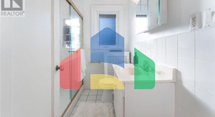 Residential - Single Family Home - Toronto, Canada - Canada