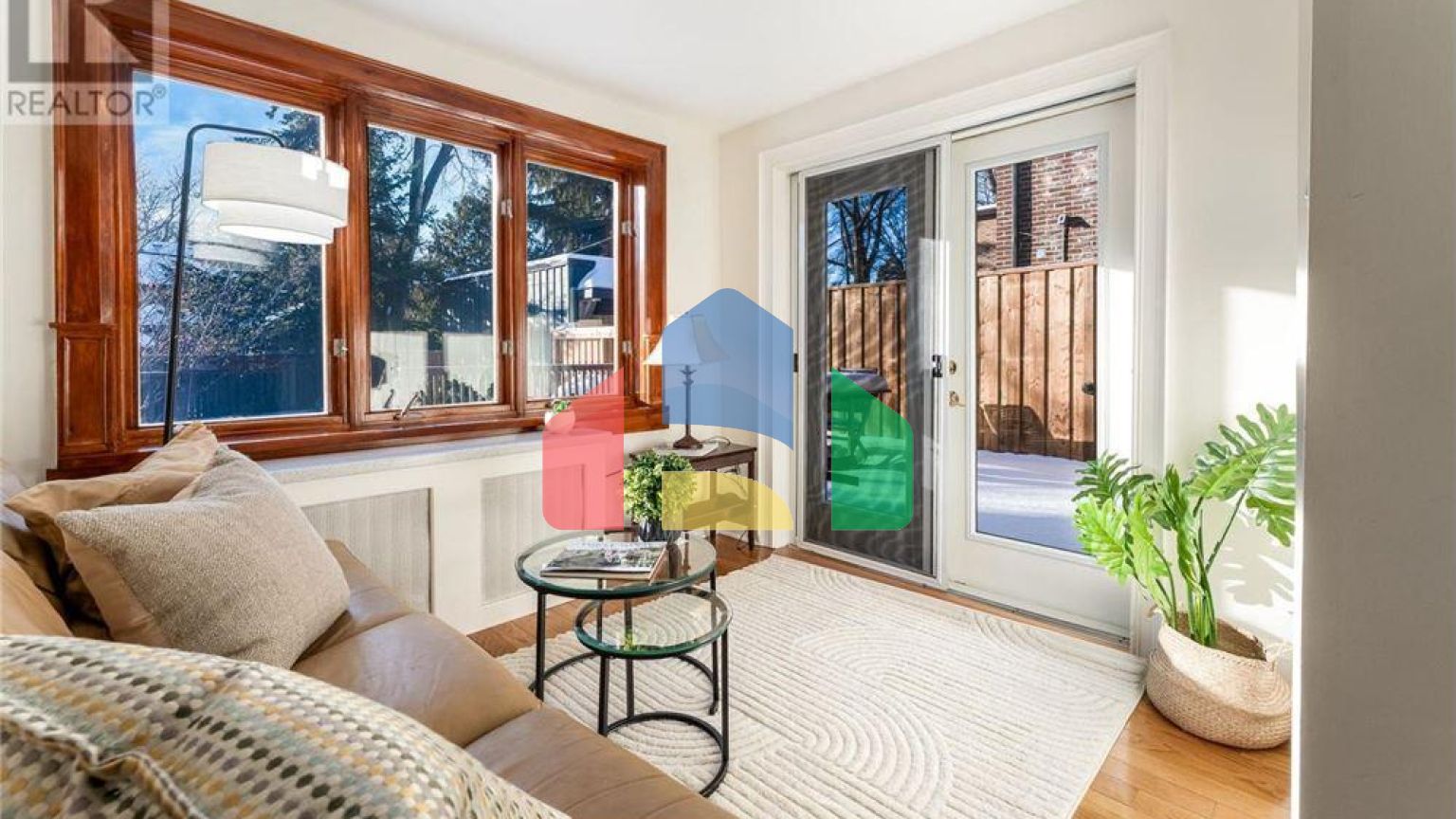 Residential - Single Family Home - Toronto, Canada - Canada