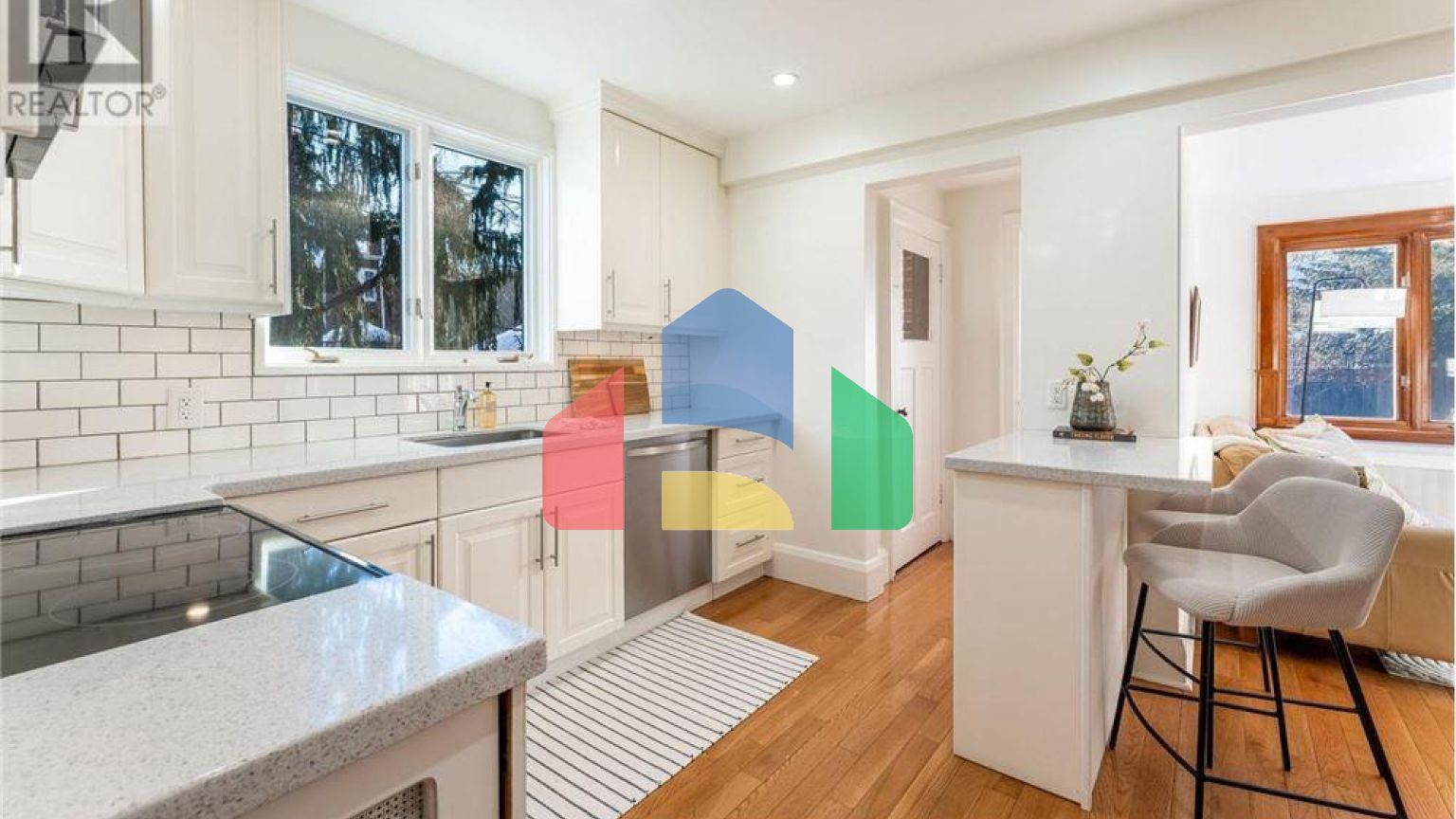 Residential - Single Family Home - Toronto, Canada - Canada