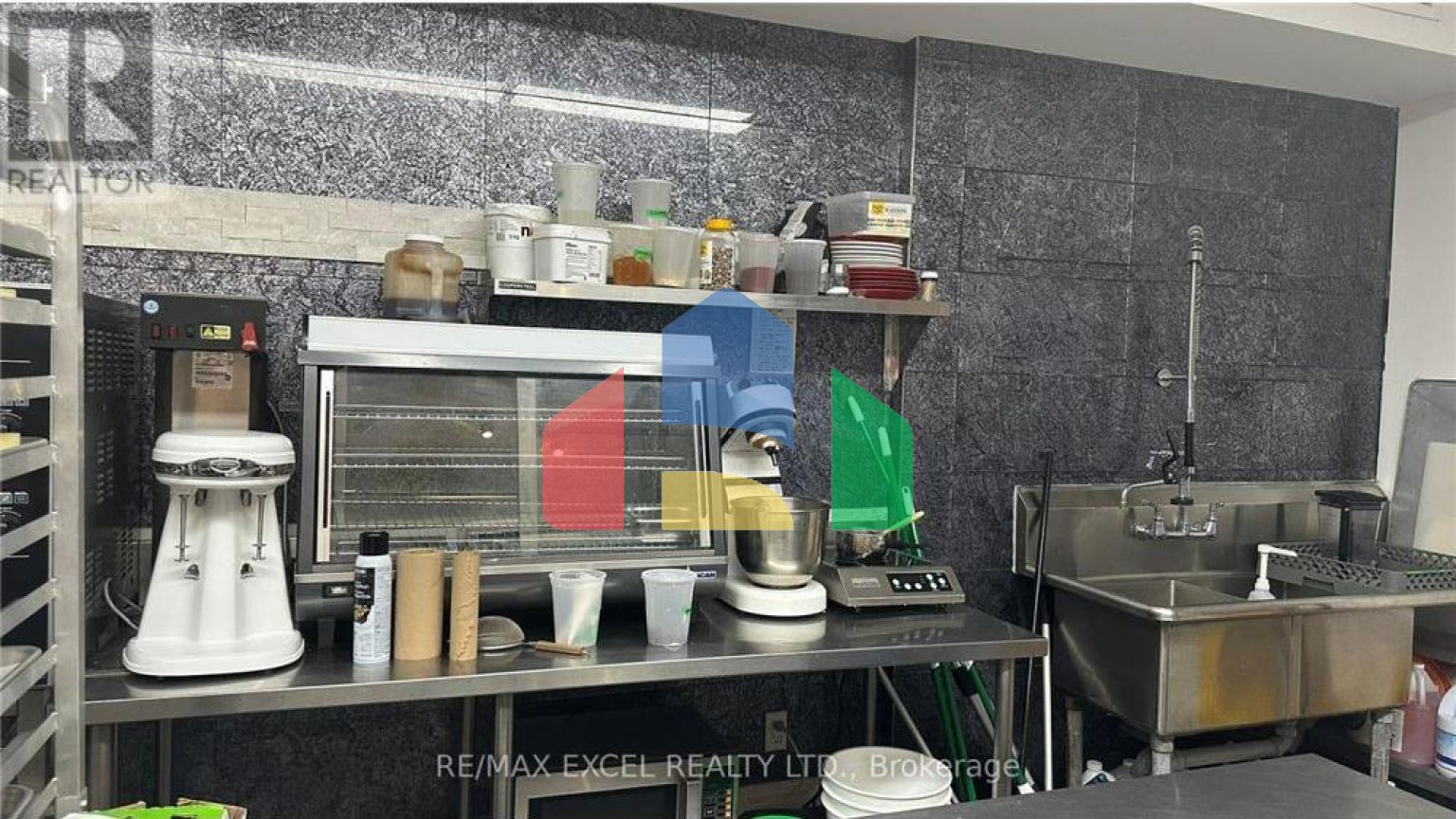 Commercial - Commercial/Retail - Toronto, Canada - Canada