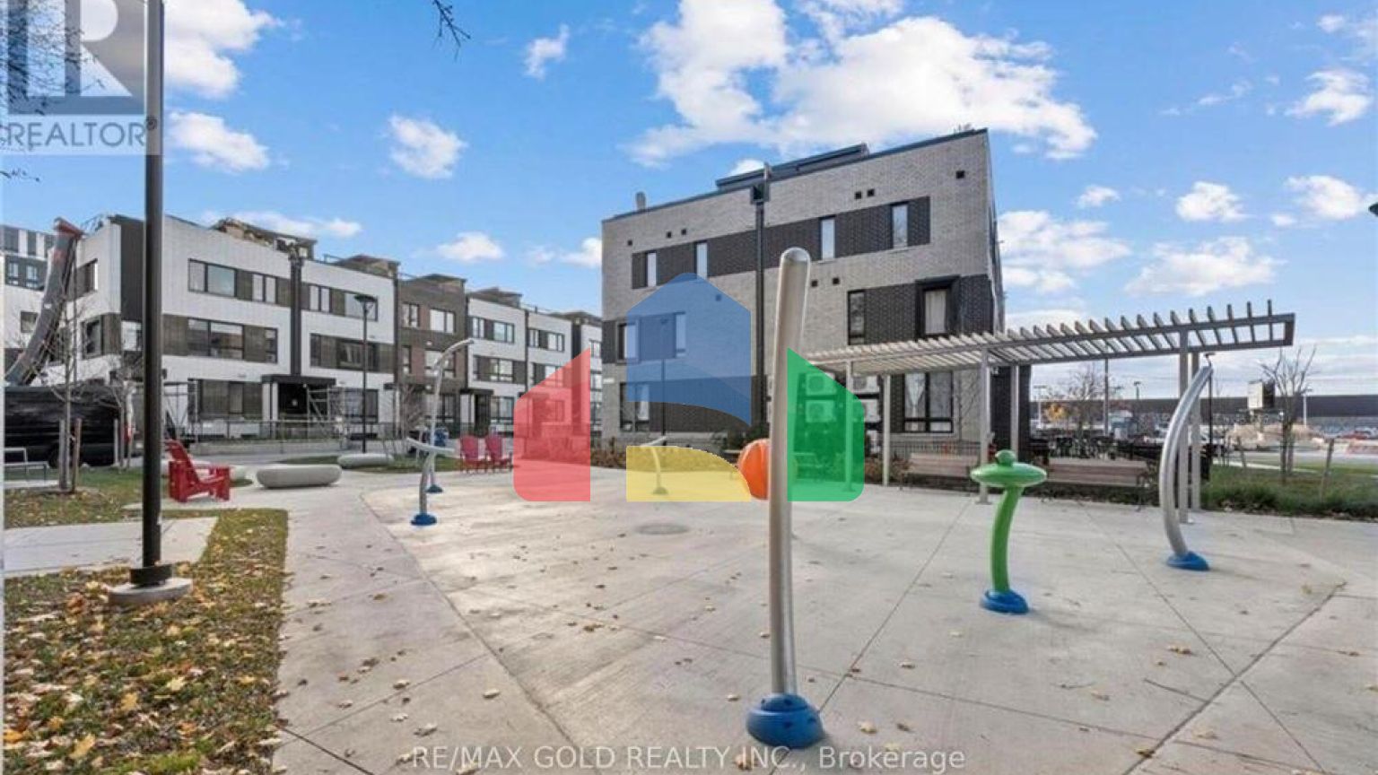 Residential - Single Family Home - Toronto, Canada - Canada