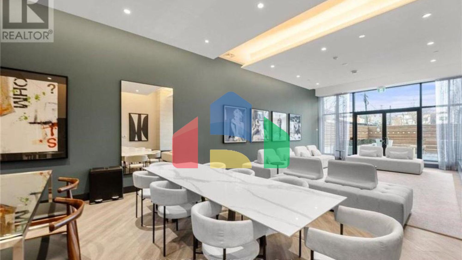 Residential - Single Family Home - Toronto, Canada - Canada