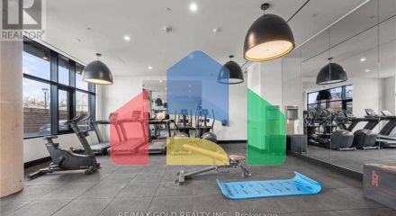 Residential - Single Family Home - Toronto, Canada - Canada