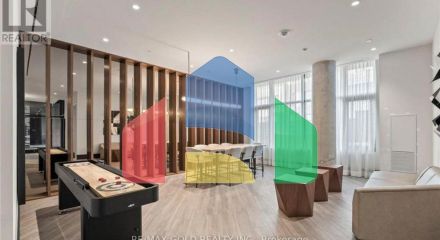 Residential - Single Family Home - Toronto, Canada - Canada