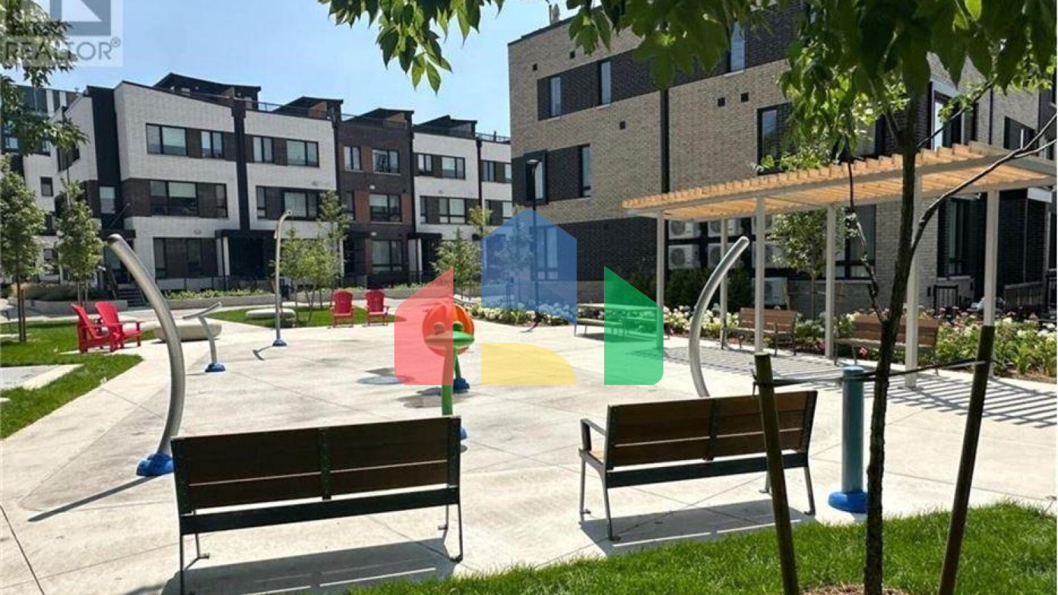 Residential - Single Family Home - Toronto, Canada - Canada