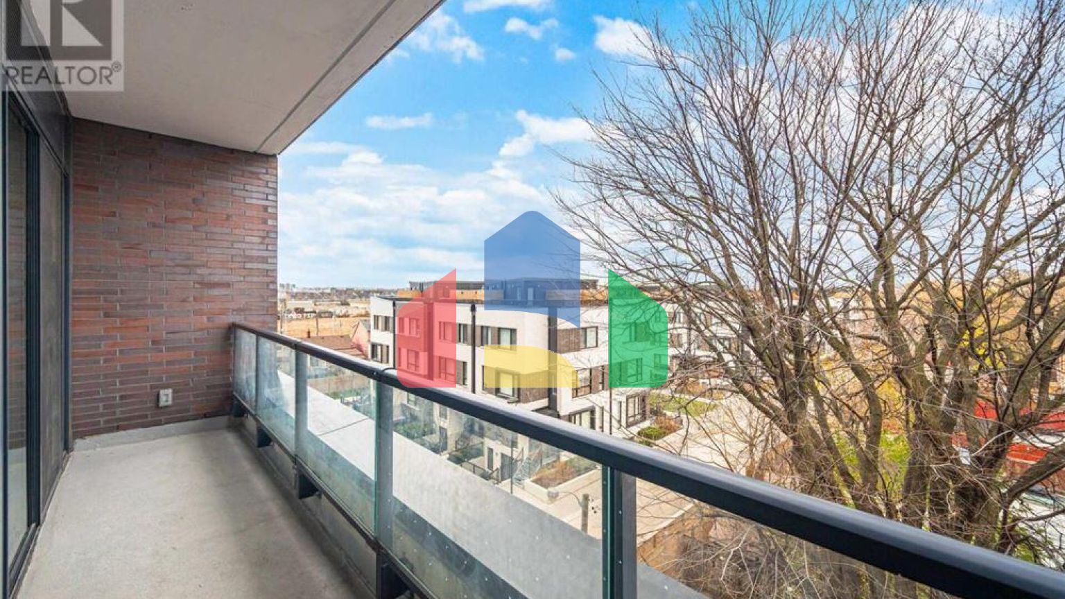 Residential - Single Family Home - Toronto, Canada - Canada