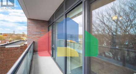 Residential - Single Family Home - Toronto, Canada - Canada