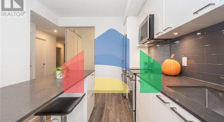 Residential - Single Family Home - Toronto, Canada - Canada