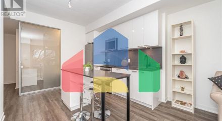 Residential - Single Family Home - Toronto, Canada - Canada