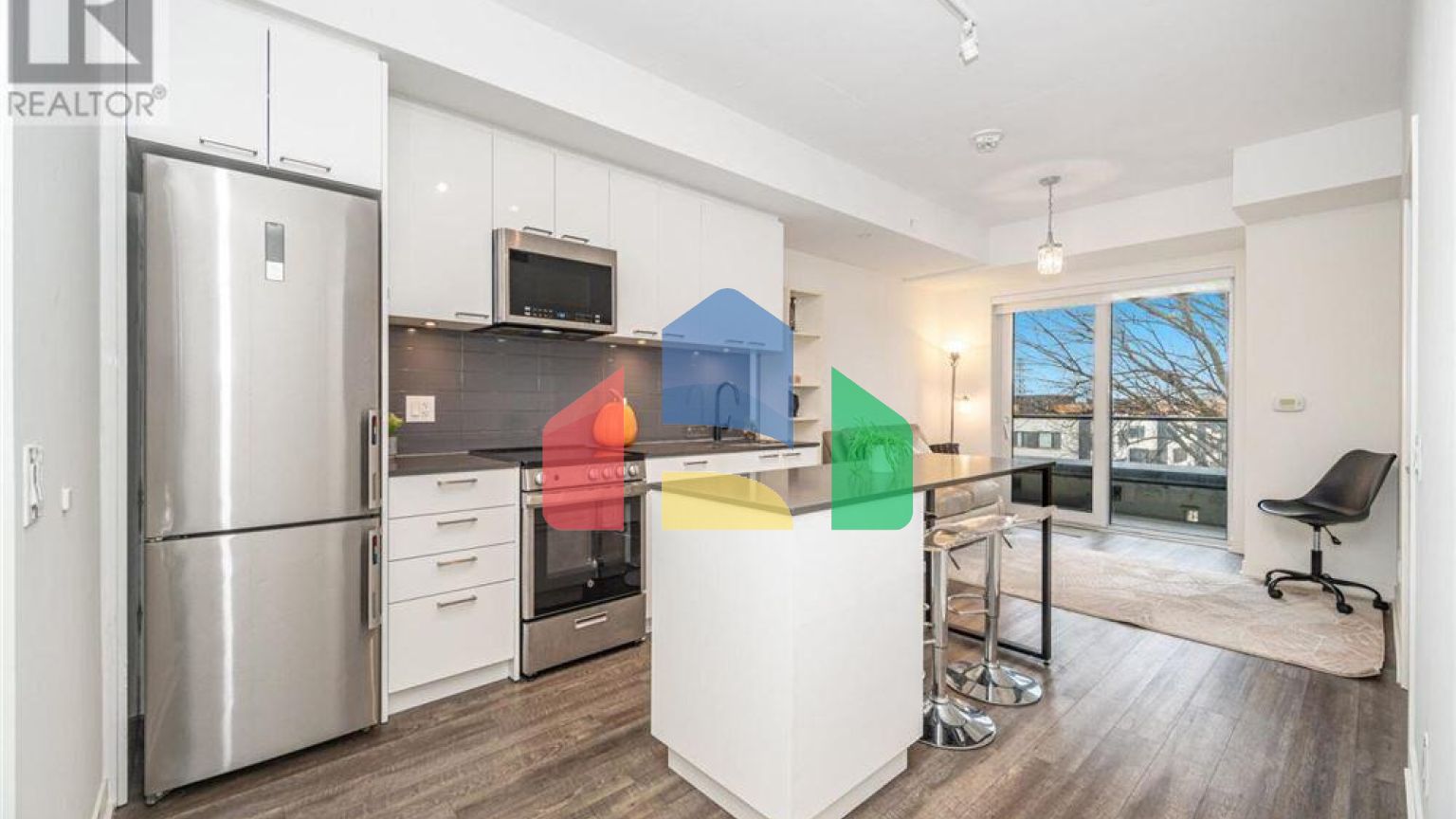 Residential - Single Family Home - Toronto, Canada - Canada