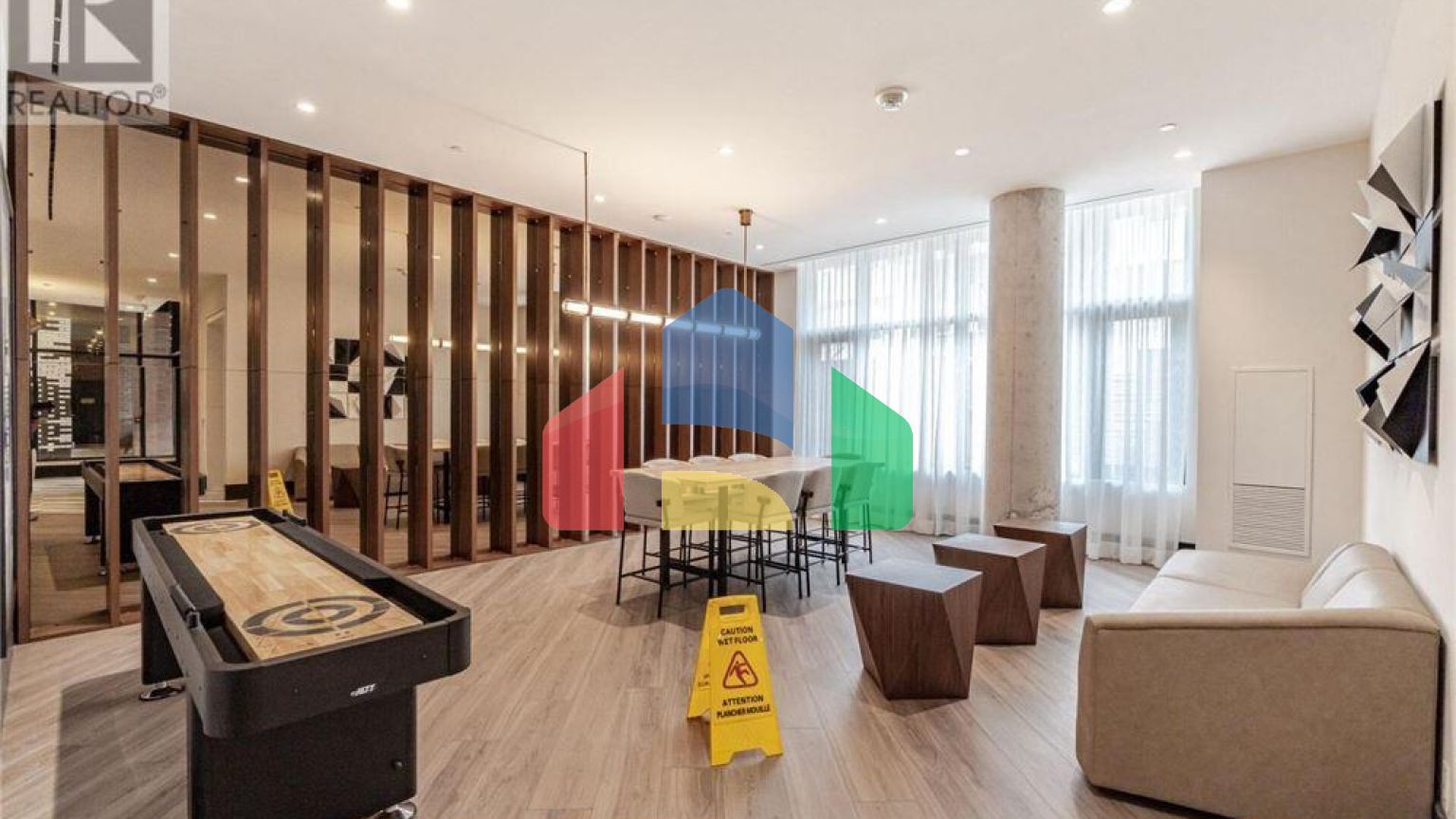 Residential - Single Family Home - Toronto, Canada - Canada