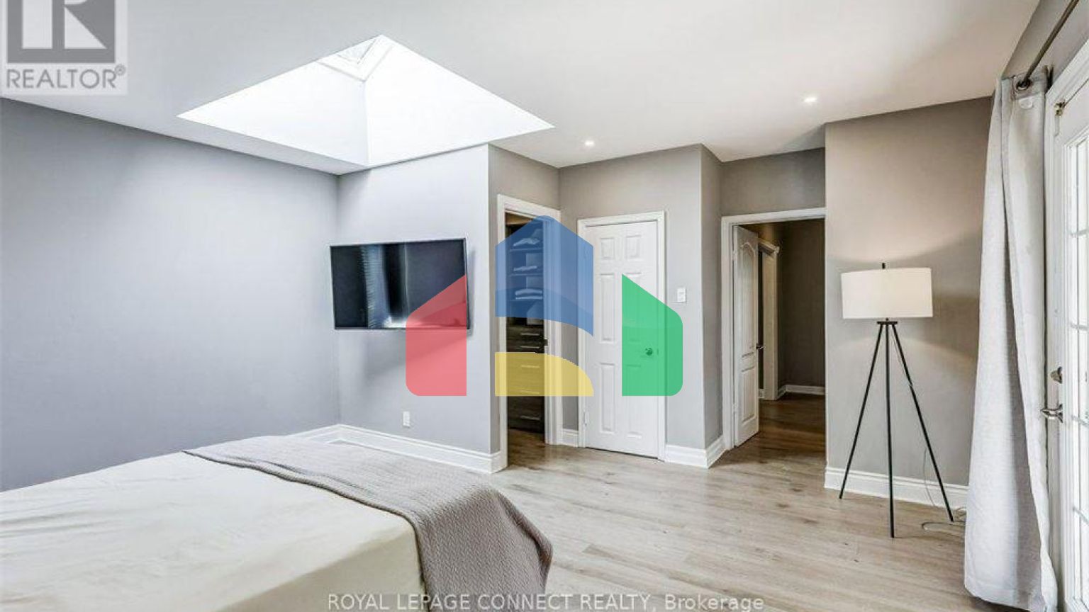 Residential - Single Family Home - Toronto, Canada - Canada