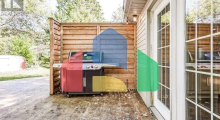 Residential - Single Family Home - Toronto, Canada - Canada