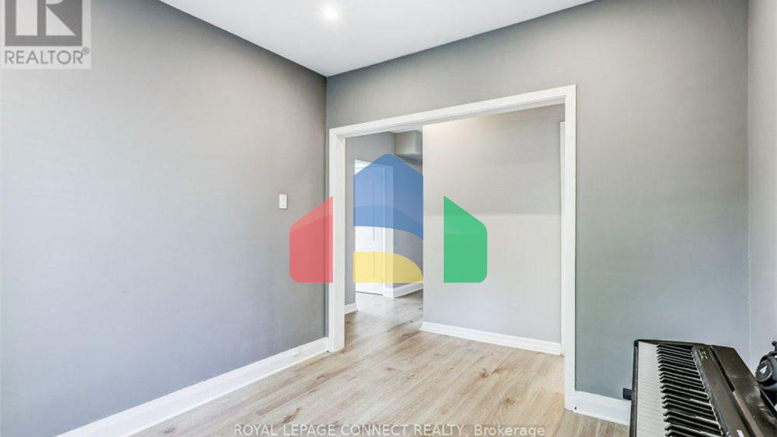 Residential - Single Family Home - Toronto, Canada - Canada