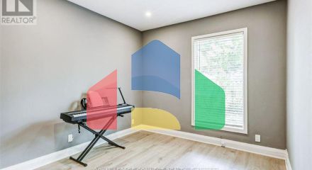 Residential - Single Family Home - Toronto, Canada - Canada