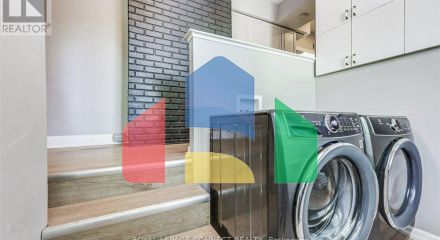 Residential - Single Family Home - Toronto, Canada - Canada