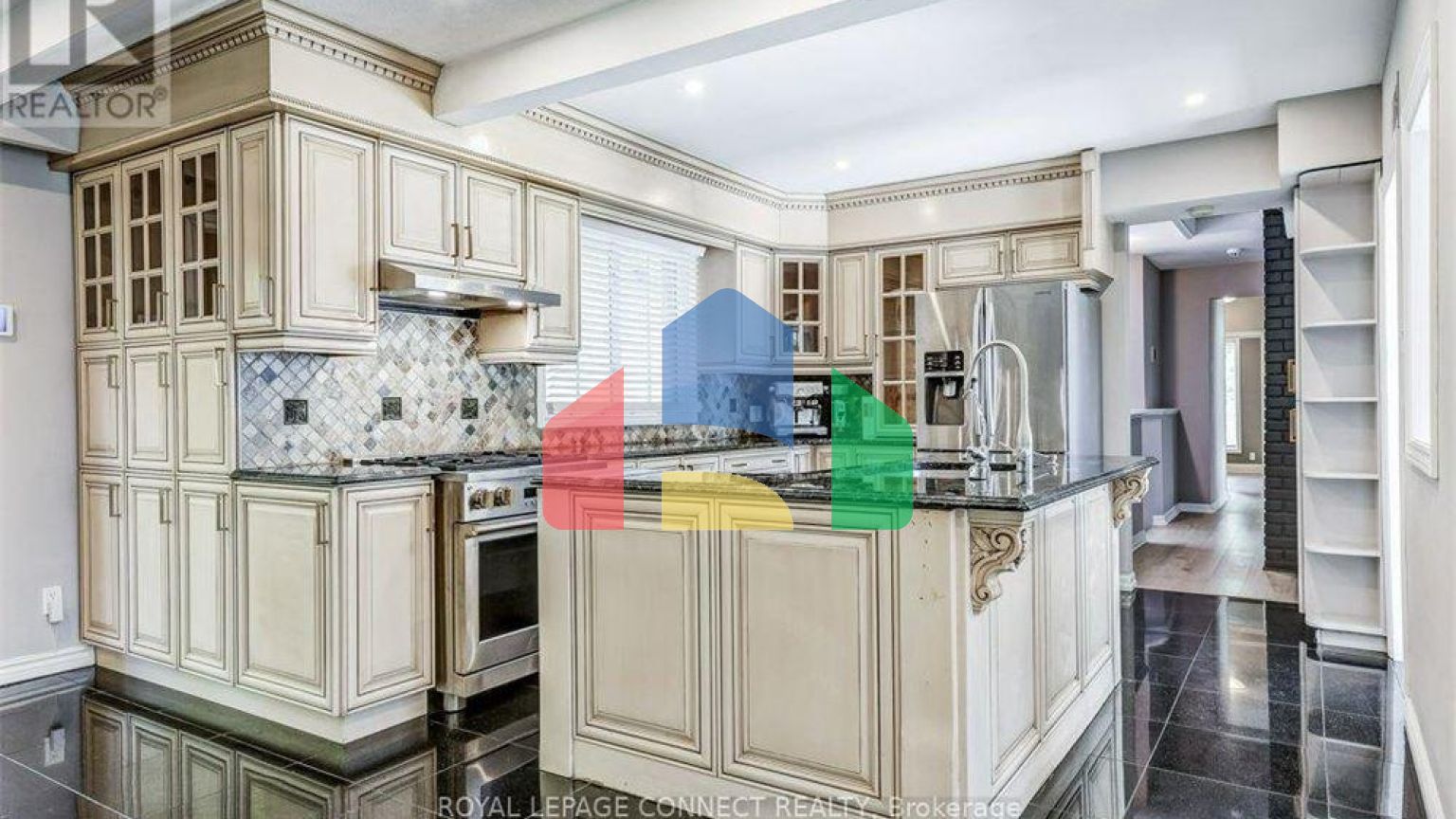 Residential - Single Family Home - Toronto, Canada - Canada