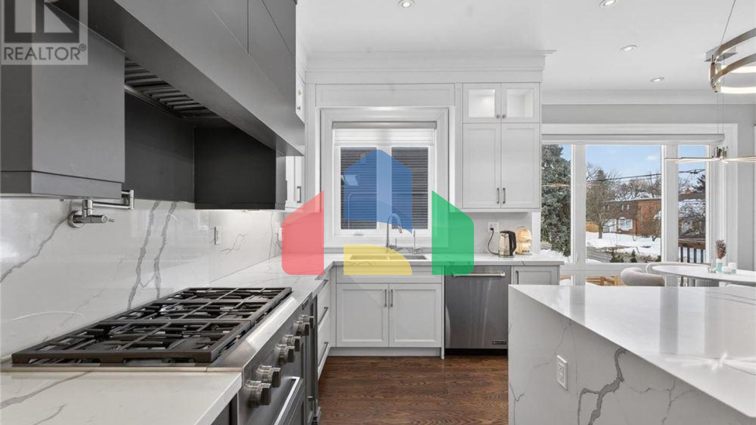 Residential - Single Family Home - Toronto, Canada - Canada