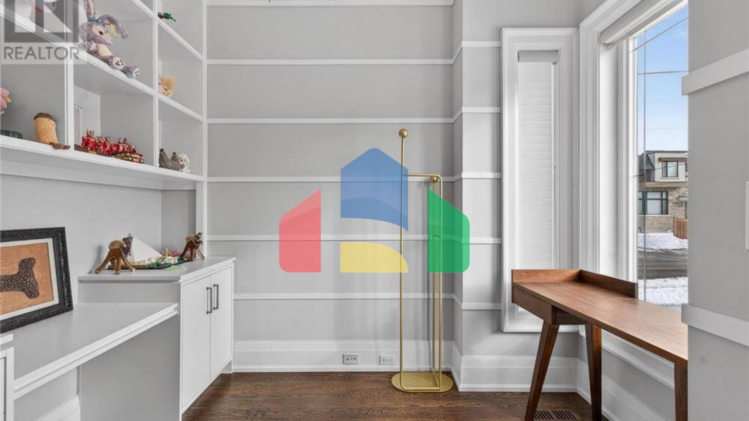 Residential - Single Family Home - Toronto, Canada - Canada