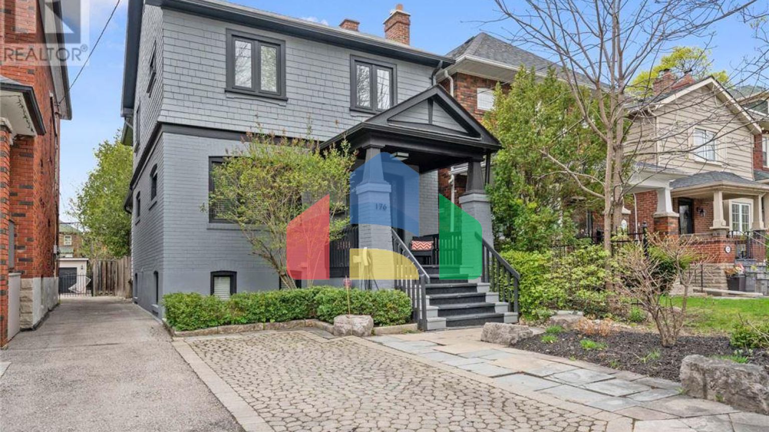 Residential - Single Family Home - Toronto, Canada - Canada