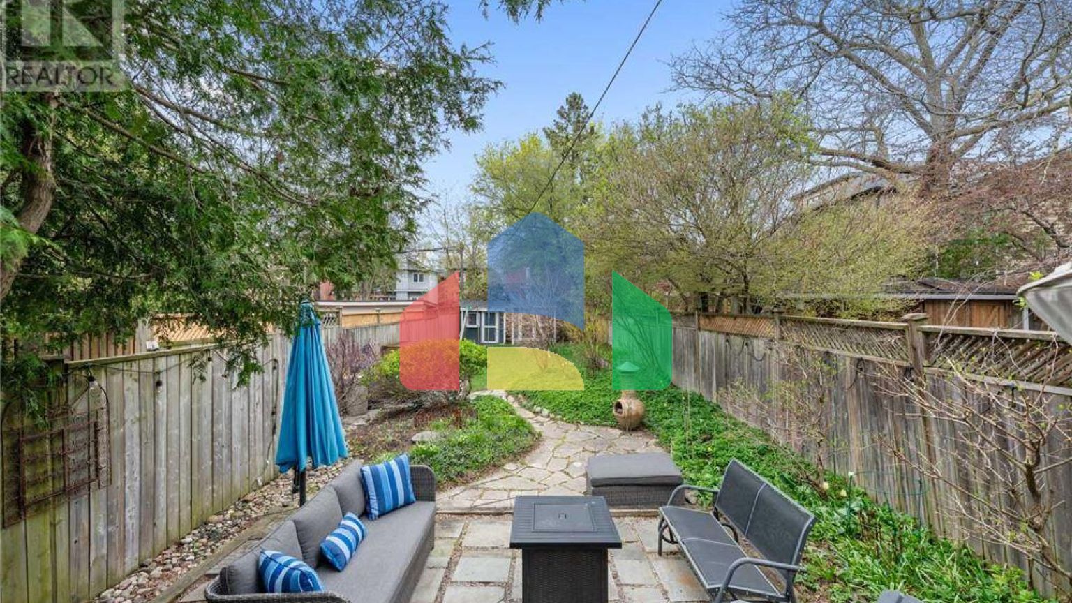 Residential - Single Family Home - Toronto, Canada - Canada