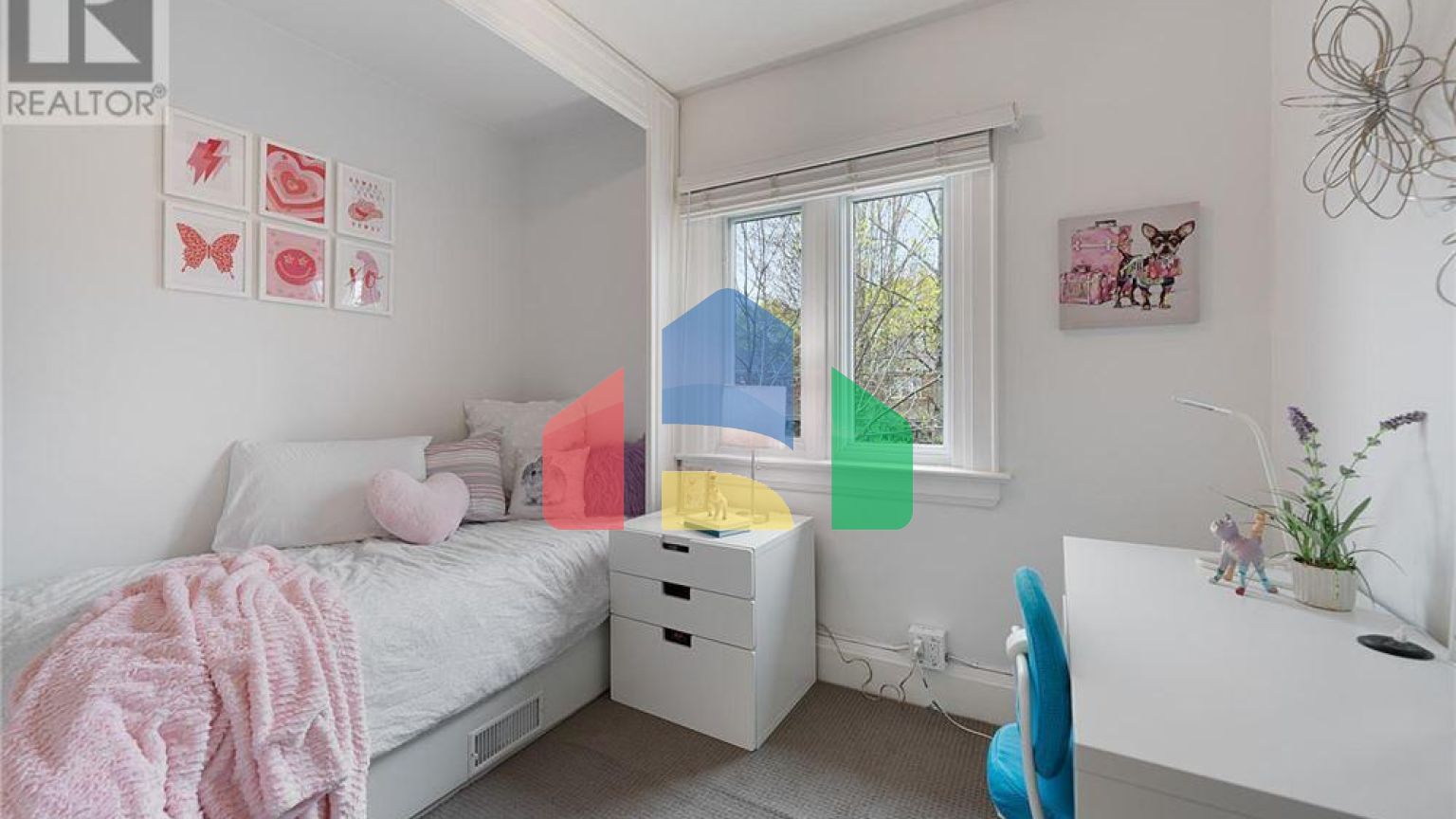 Residential - Single Family Home - Toronto, Canada - Canada