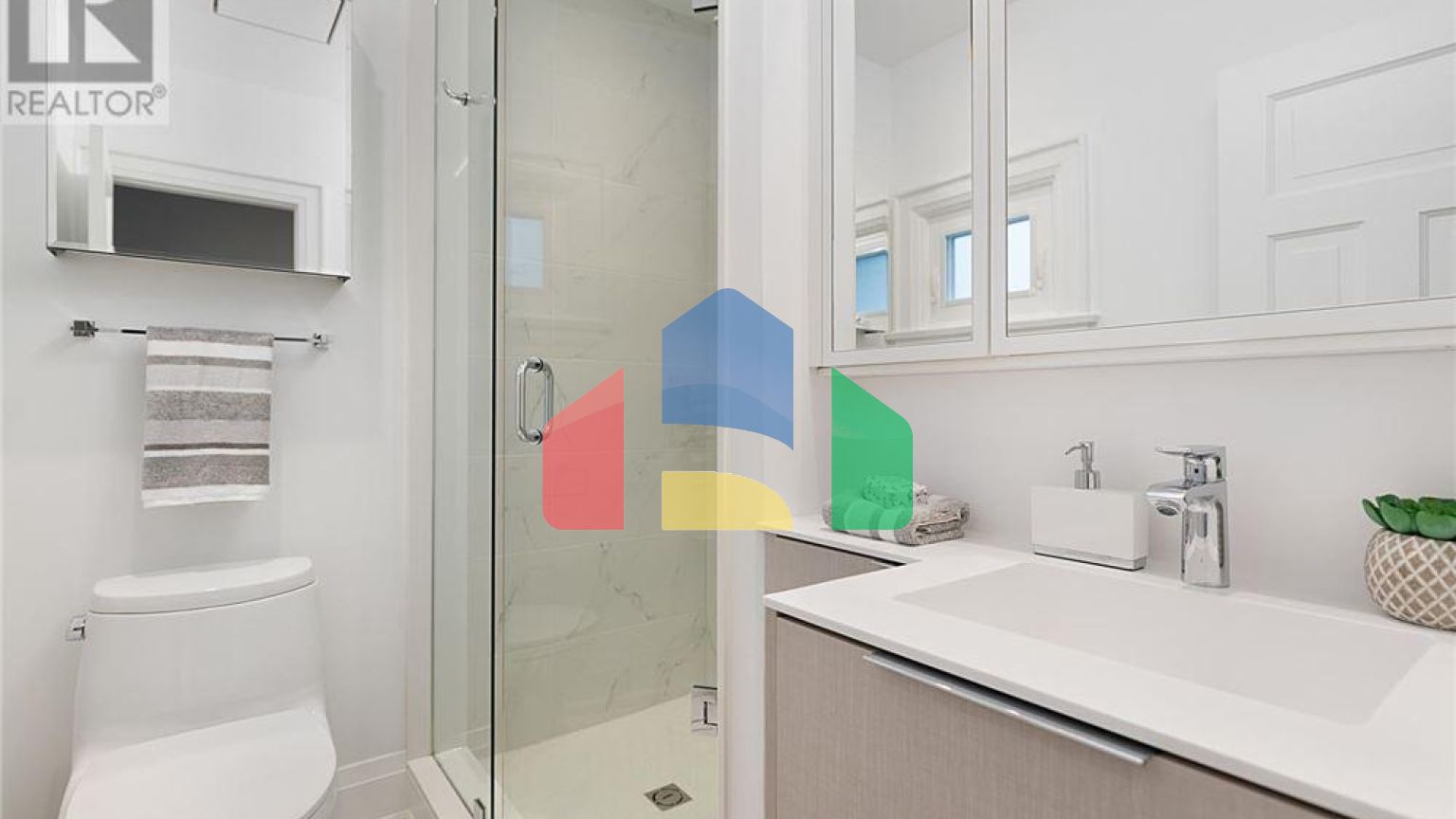 Residential - Single Family Home - Toronto, Canada - Canada