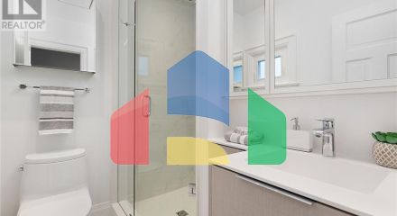 Residential - Single Family Home - Toronto, Canada - Canada