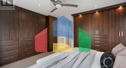 Residential - Single Family Home - Toronto, Canada - Canada