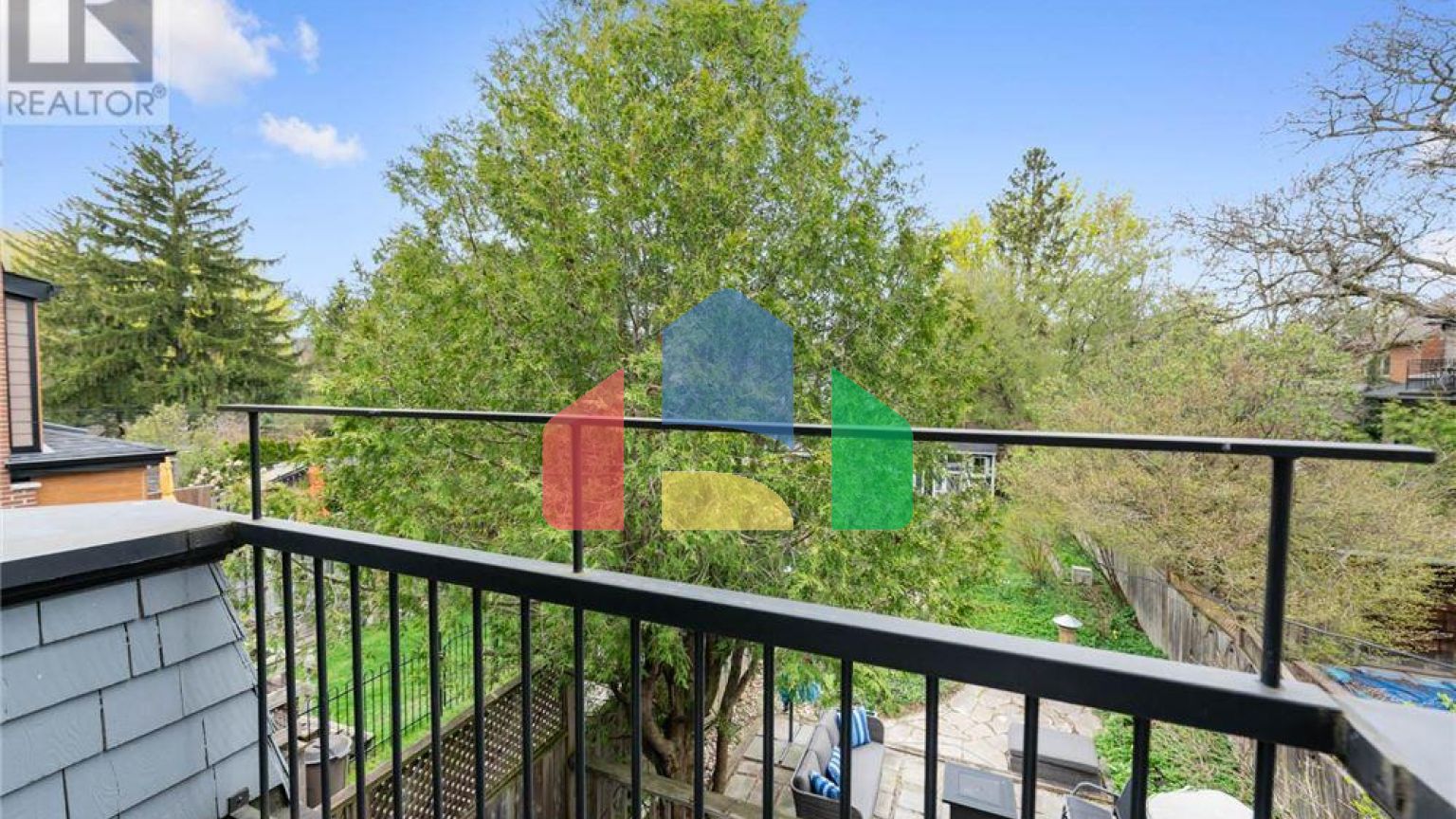 Residential - Single Family Home - Toronto, Canada - Canada