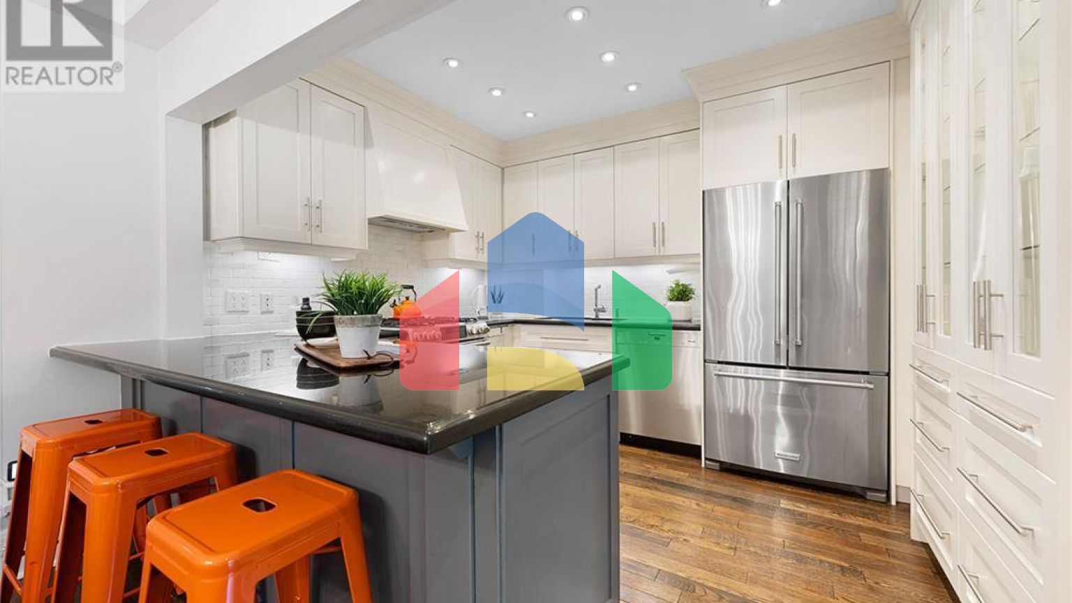 Residential - Single Family Home - Toronto, Canada - Canada