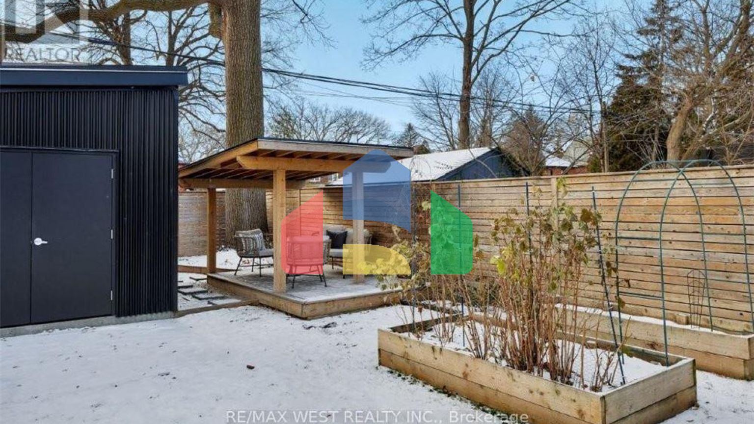 Residential - Single Family Home - Toronto, Canada - Canada