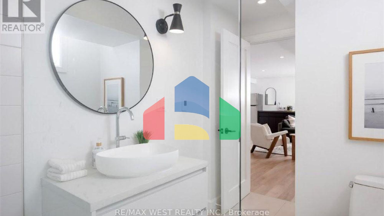 Residential - Single Family Home - Toronto, Canada - Canada