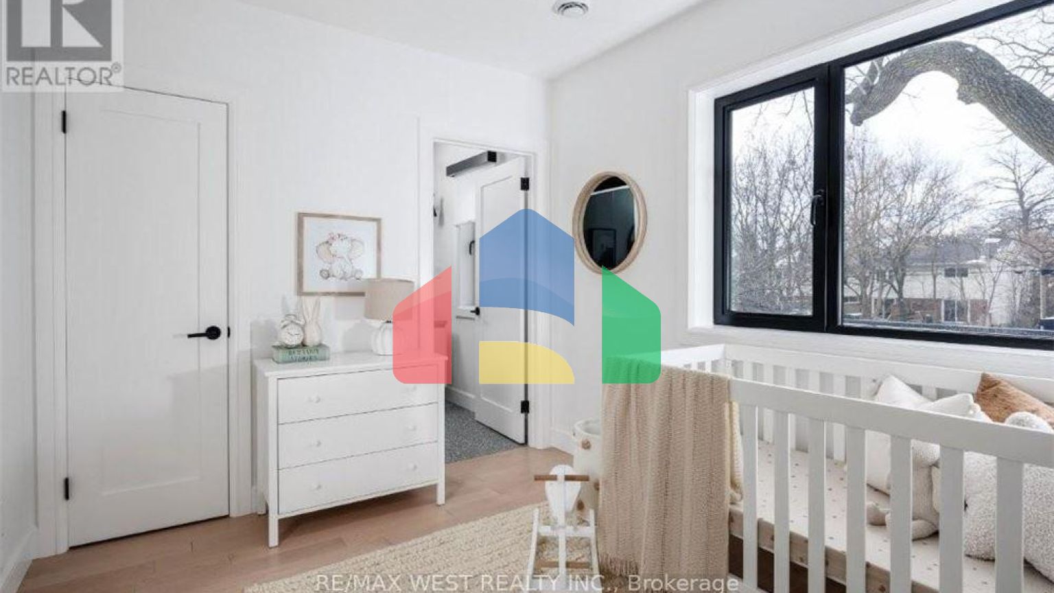 Residential - Single Family Home - Toronto, Canada - Canada