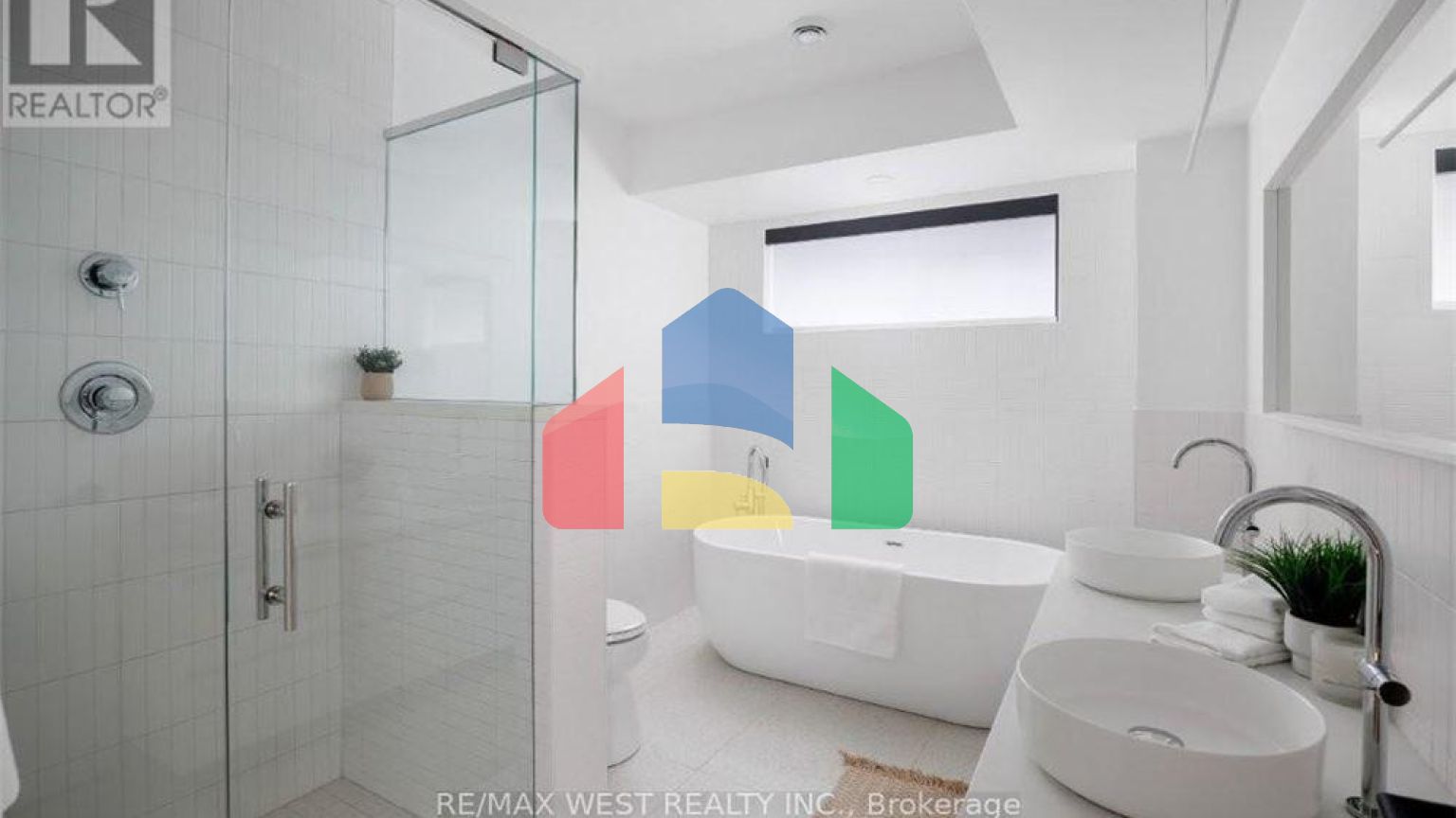 Residential - Single Family Home - Toronto, Canada - Canada