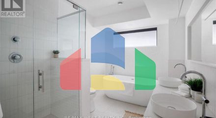 Residential - Single Family Home - Toronto, Canada - Canada