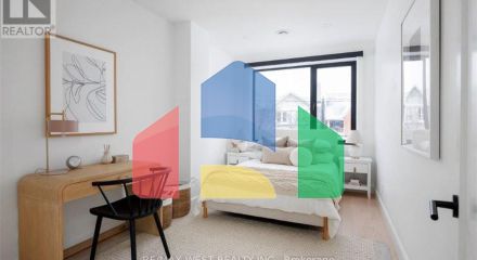 Residential - Single Family Home - Toronto, Canada - Canada