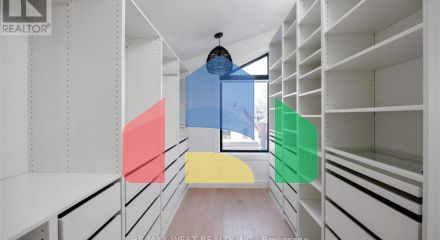 Residential - Single Family Home - Toronto, Canada - Canada