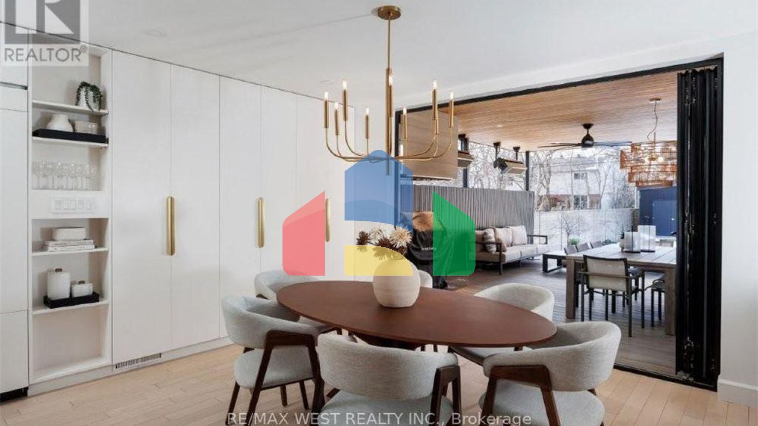 Residential - Single Family Home - Toronto, Canada - Canada